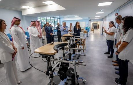 Membros da delegação saudita visitam isntalações da Unidade de Cuidados Continuados Integrados Rainha D. Leonor